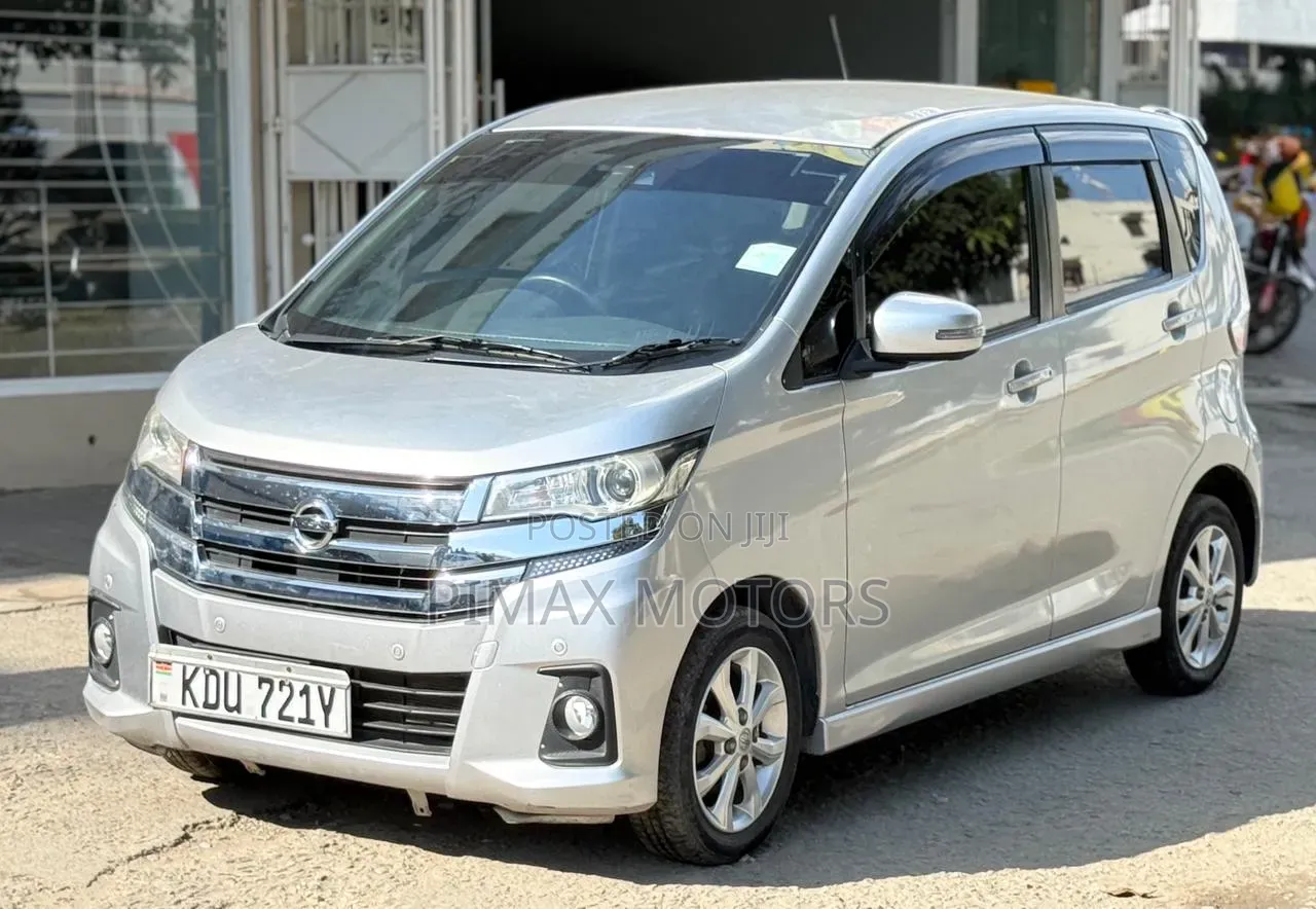 Nissan Dayz 2018 Silver