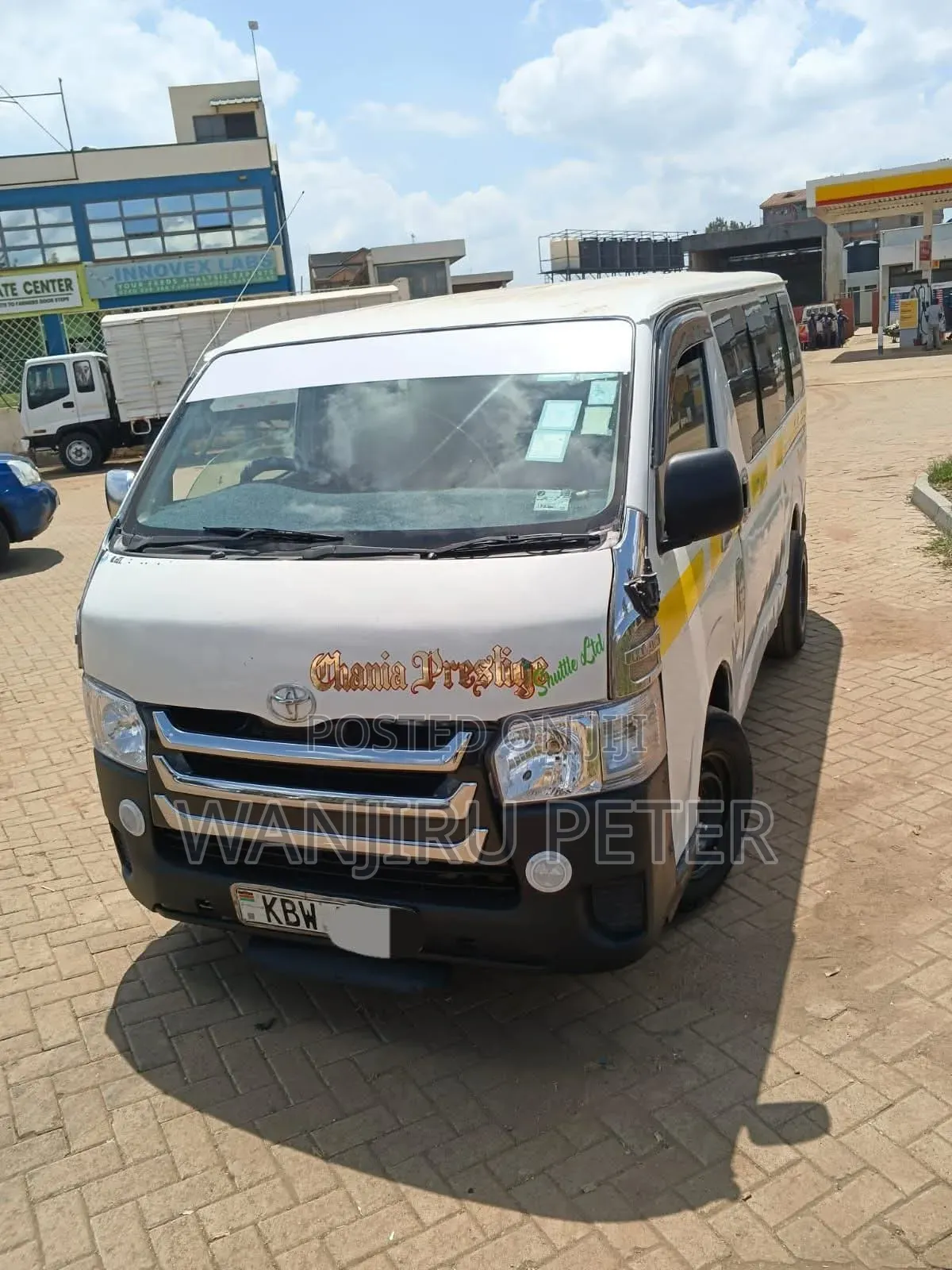 Toyota HiAce 2006 White