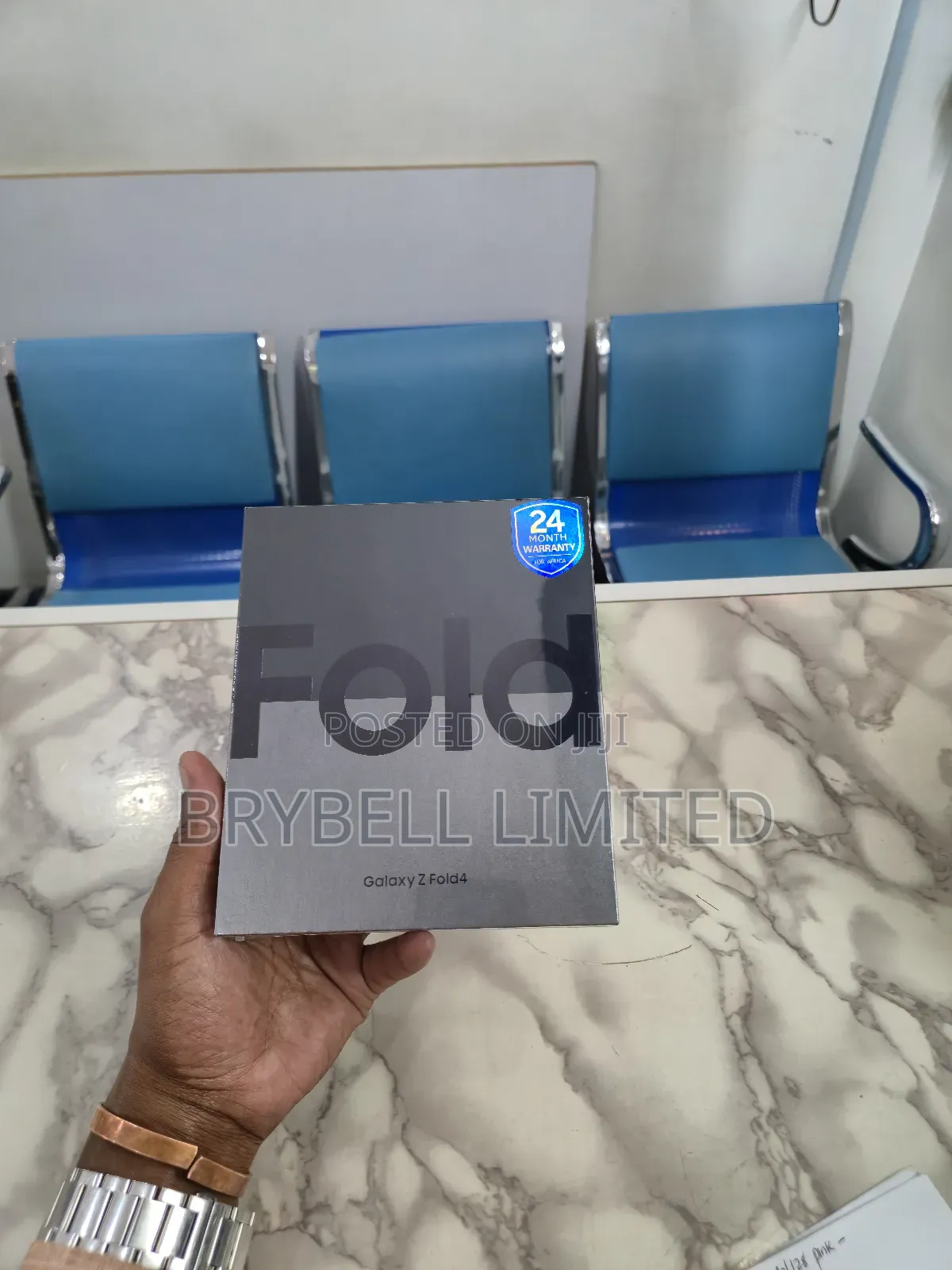 New Samsung Galaxy Z Fold4 256 GB Blue