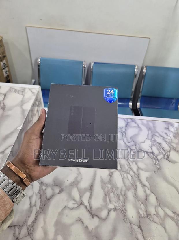 New Samsung Galaxy Z Fold 5 256 GB Black