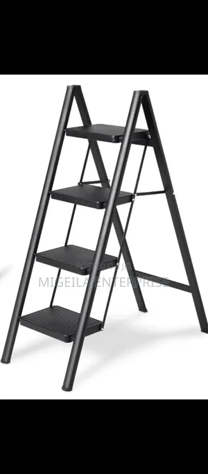 4 Steps Foldable Ladder