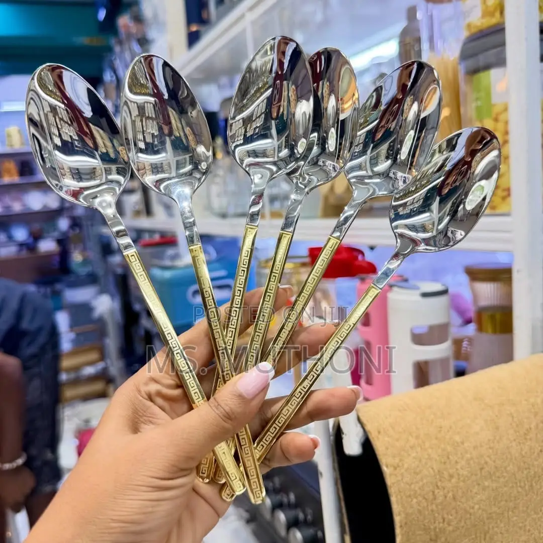 25 PCS Distinct Gold-Colored Handle Ft a Geometric Greek Key Pattern.