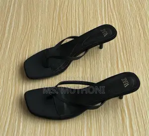 !!New Kitten Sandals Heels
