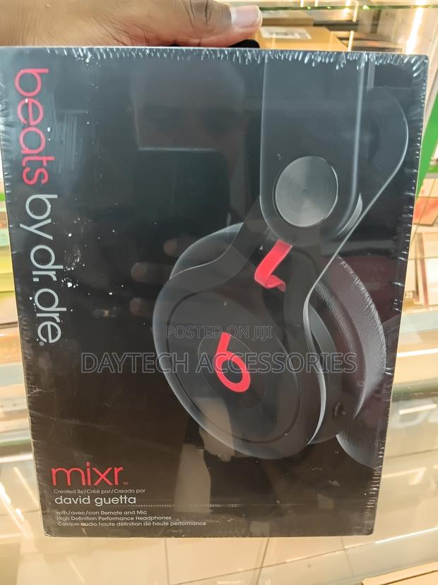Beats by Dre Mixr High-Definition Headphone. - thumbnail 2
