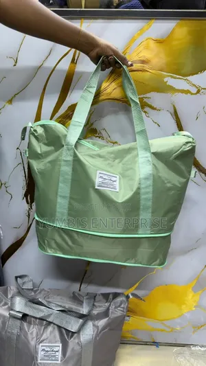 Green Expandable Bags at 750