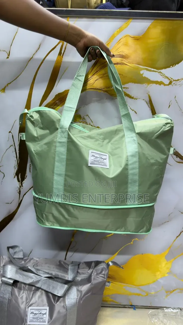 Green Expandable Bags at 750