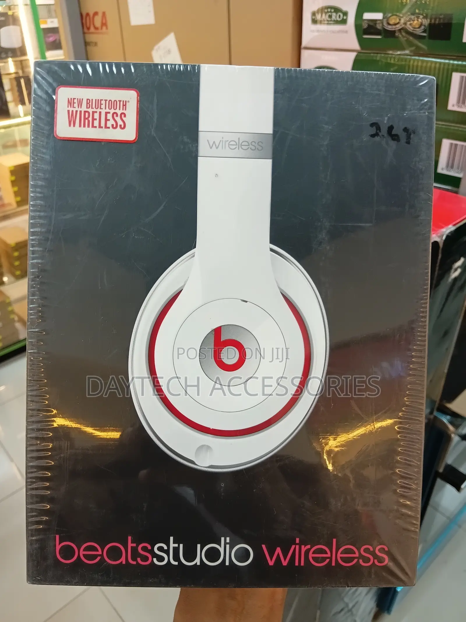 Beats by Dr. Dre Studio Wirelessover-Ear Headphone With Bluetooth.