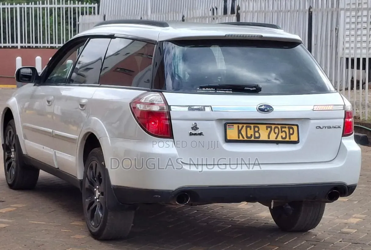 Subaru Outback 2007 White