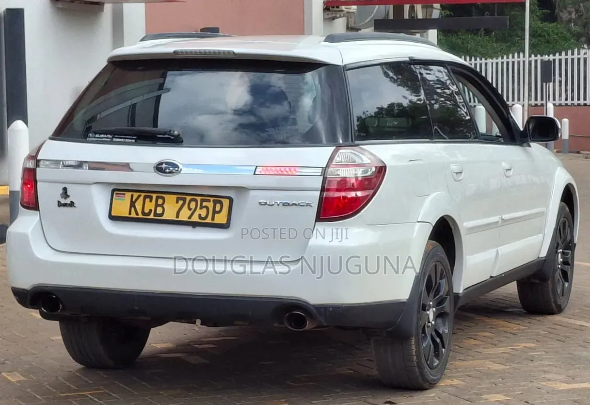 Subaru Outback 2007 White