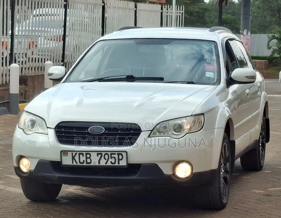 Subaru Outback 2007 White