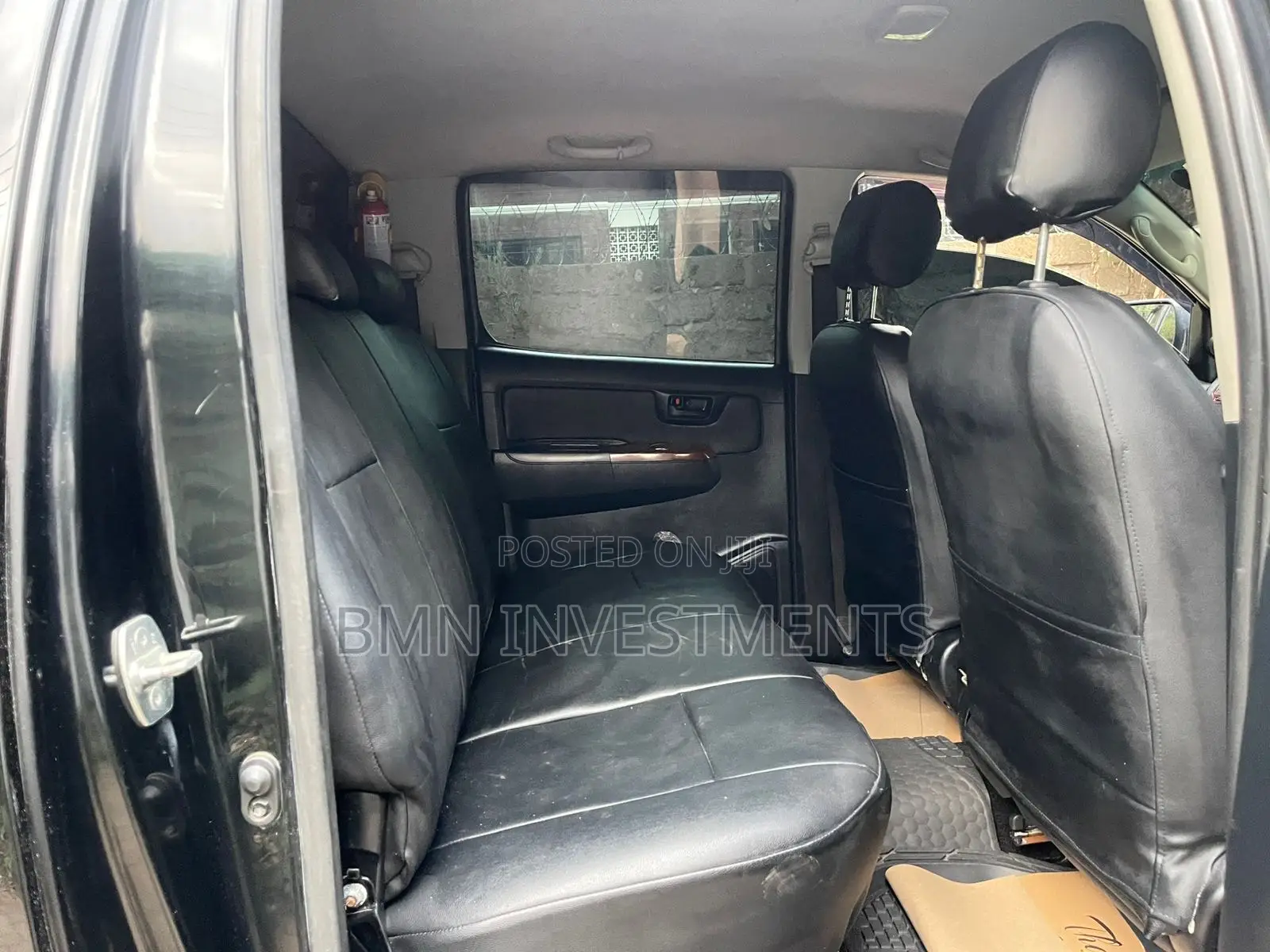 Toyota Hilux Revo Double Cab Deisel 2.4 AWD 2016 Black