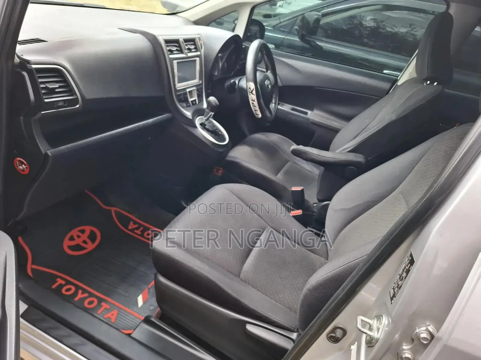 Toyota Ractis 2014 Silver