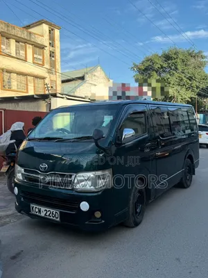 Toyota HiAce 2012 Green