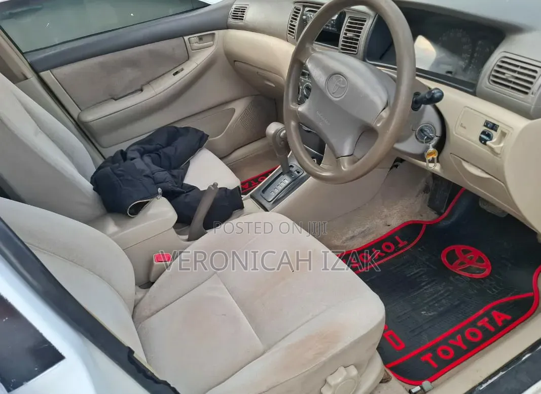 Toyota Corolla 2004 White