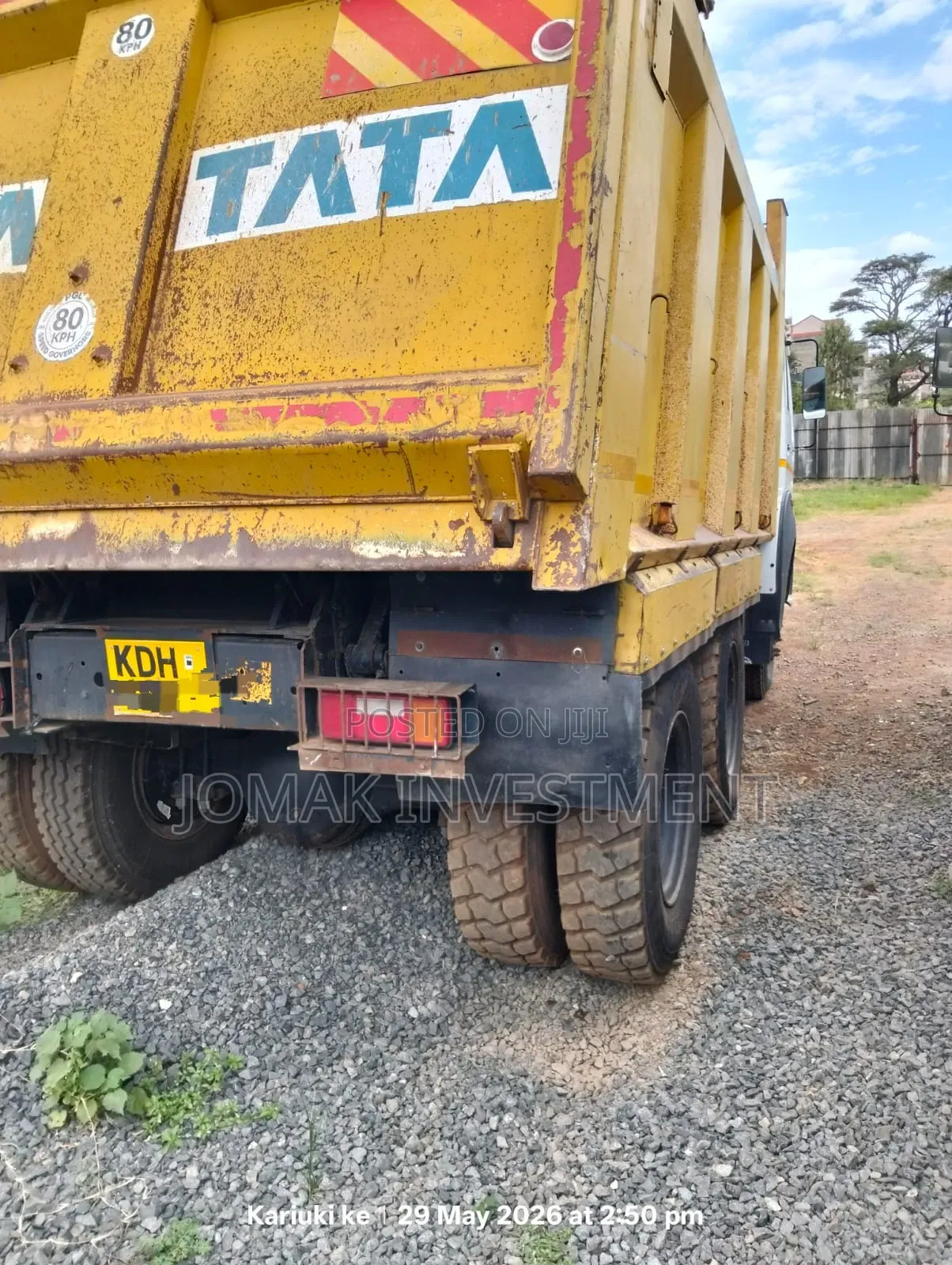 Tata Tipper 2015 White