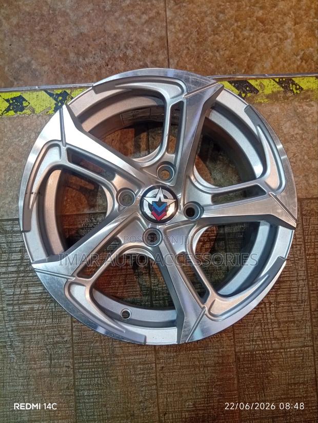 14-Inch 4-Hole Metallic Silver Directional Alloy Wheel Rim