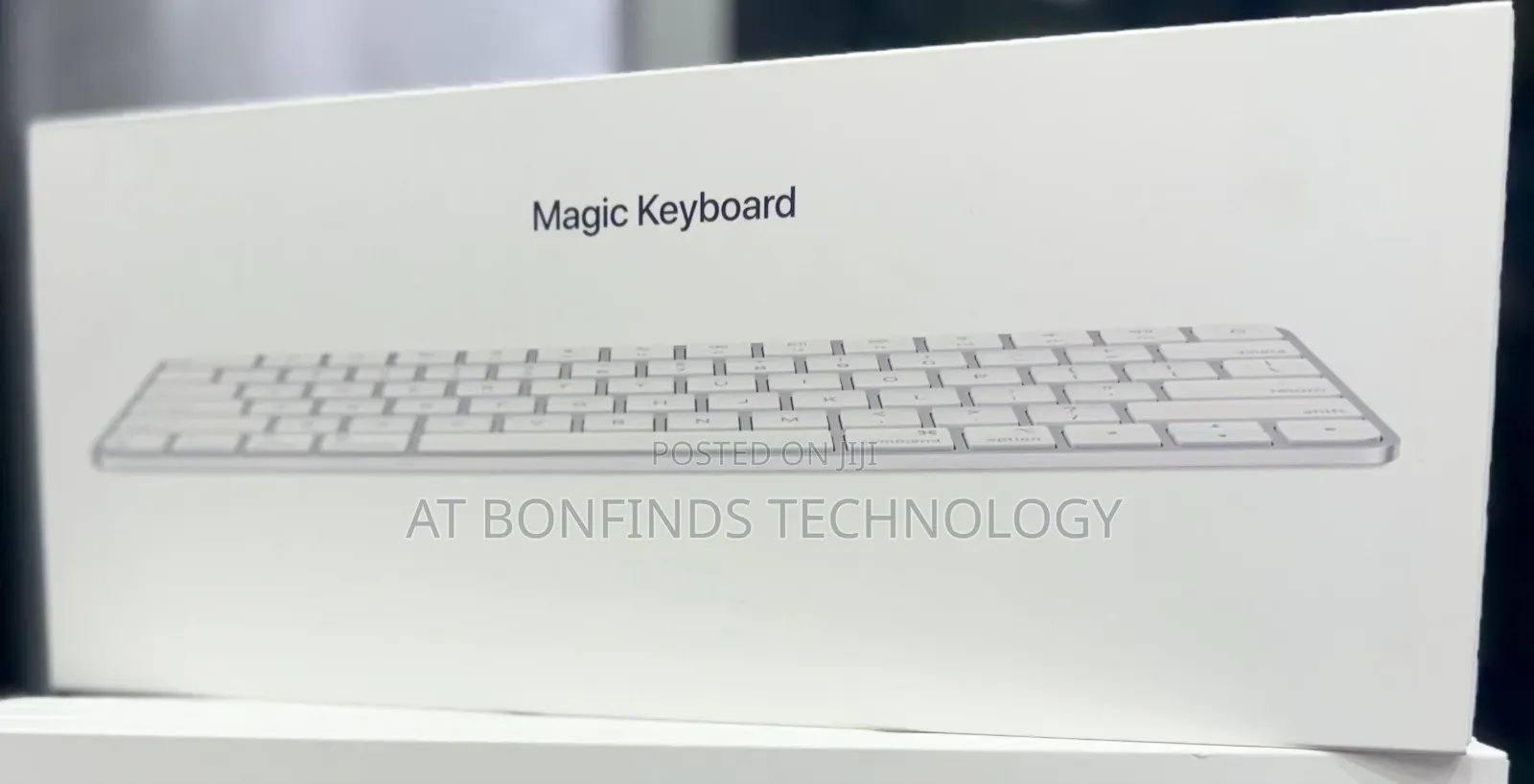 Magic Keyboard 3 (A3203) – Usb-C
 Wireless Bluetooth Connectivity
