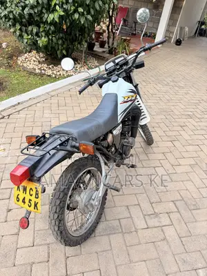 Yamaha DT125 2005 White