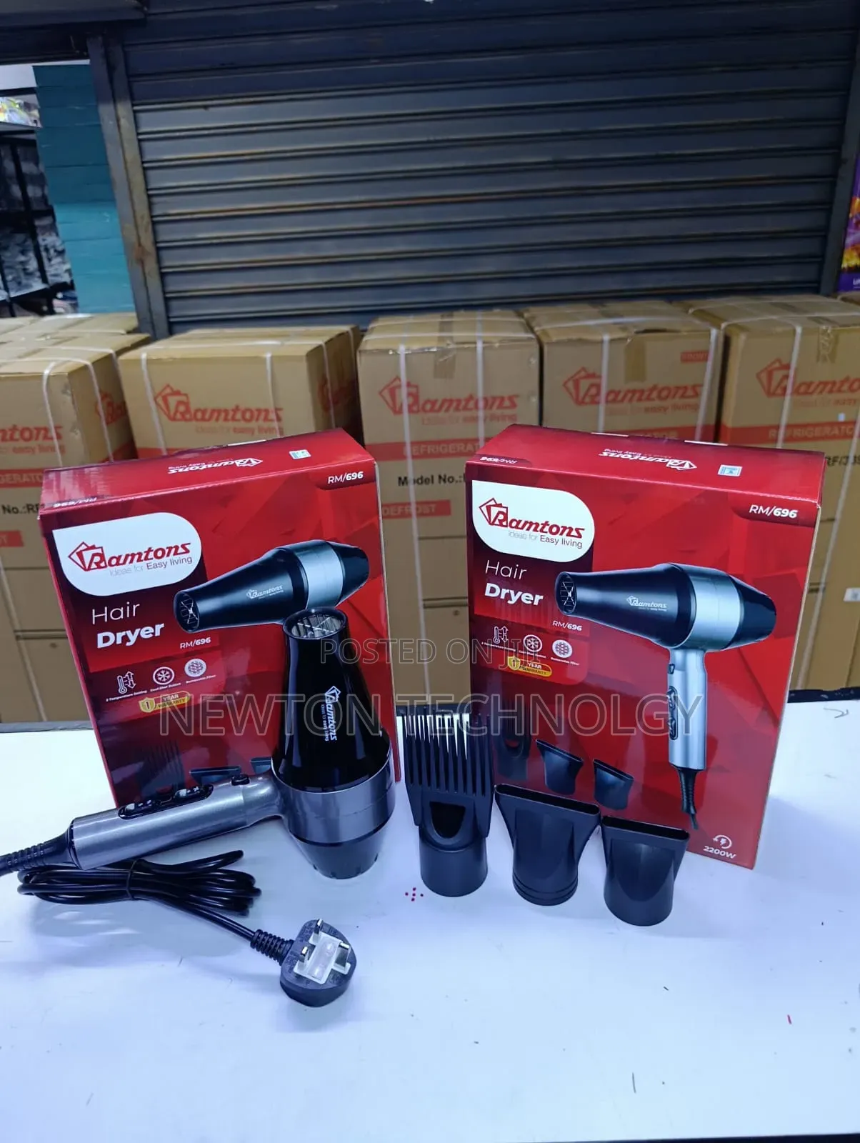 Ramtons Professional Blowdry
Rated Power:*2200w*