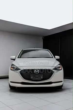 Mazda 2 2019 White