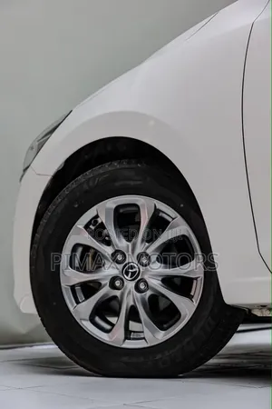 Mazda 2 2019 White