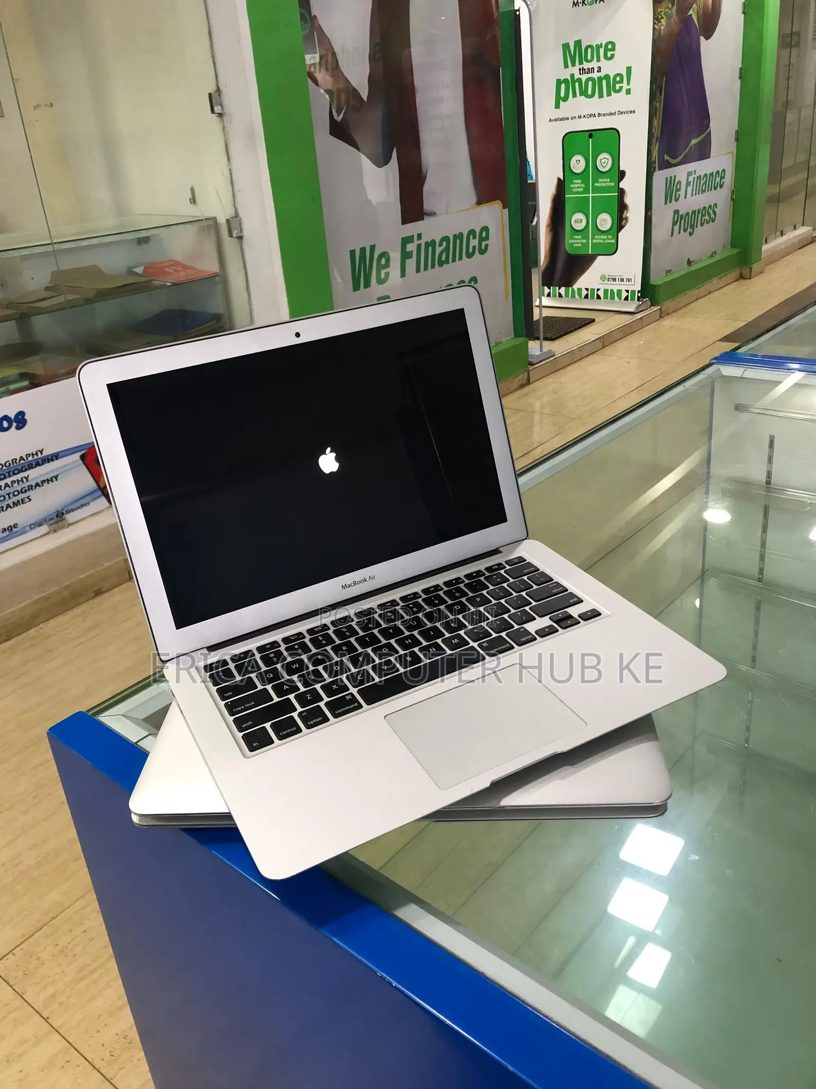 Laptop Apple MacBook Air 8GB Intel Core i7 SSD 256GB