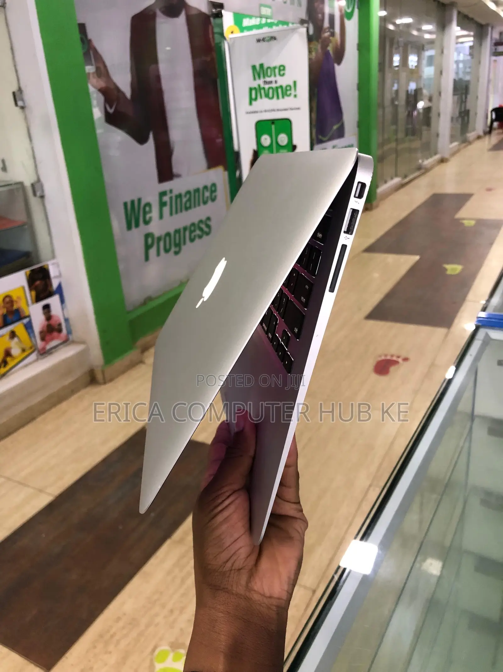 Laptop Apple MacBook Air 8GB Intel Core i7 SSD 256GB