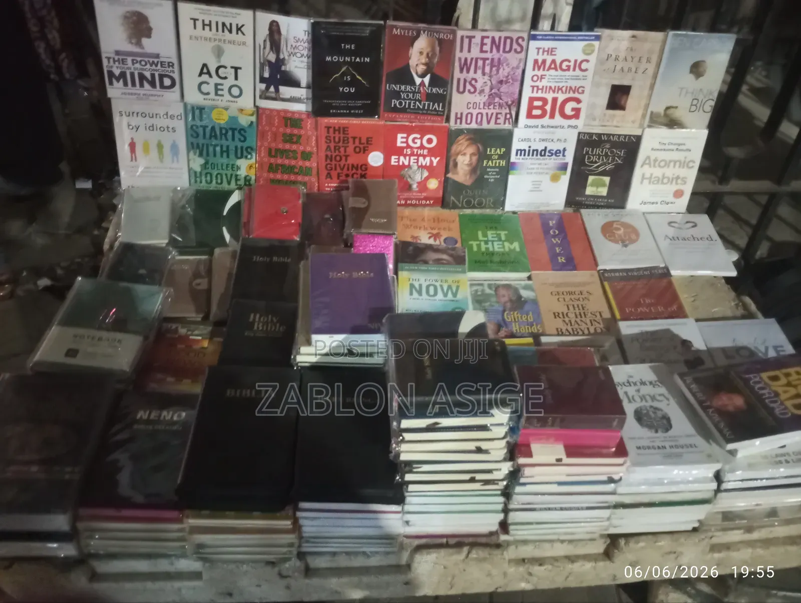 Books Center
