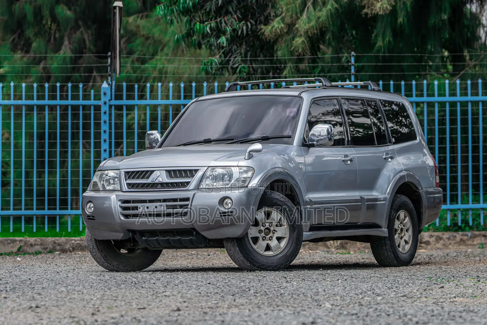 Mitsubishi Pajero 2004 Silver