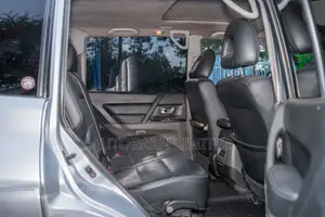Mitsubishi Pajero 2004 Silver