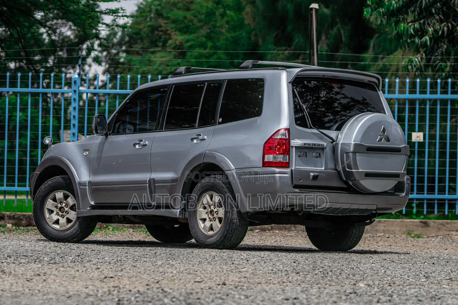 Mitsubishi Pajero 2004 Silver