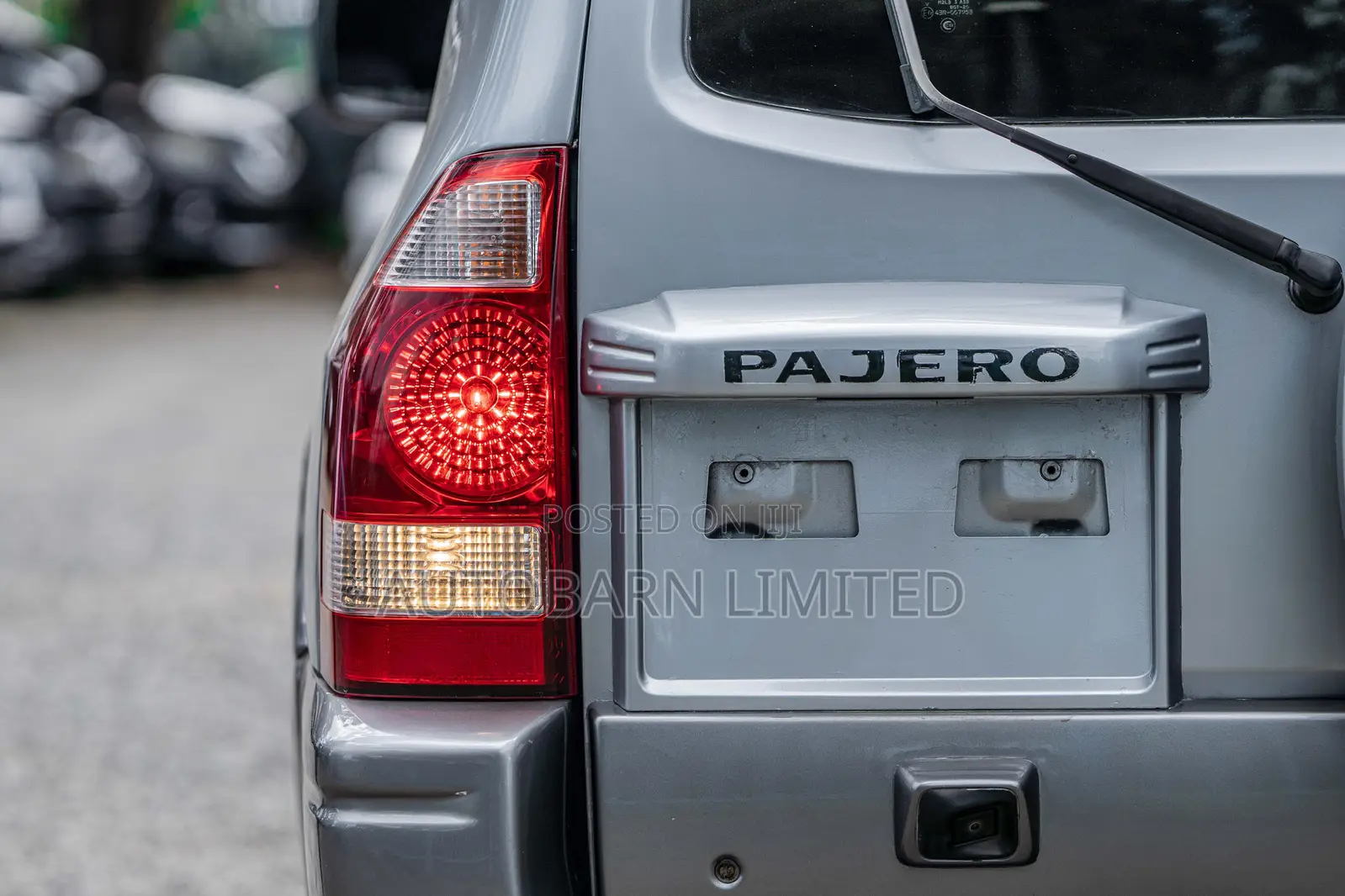 Mitsubishi Pajero 2004 Silver