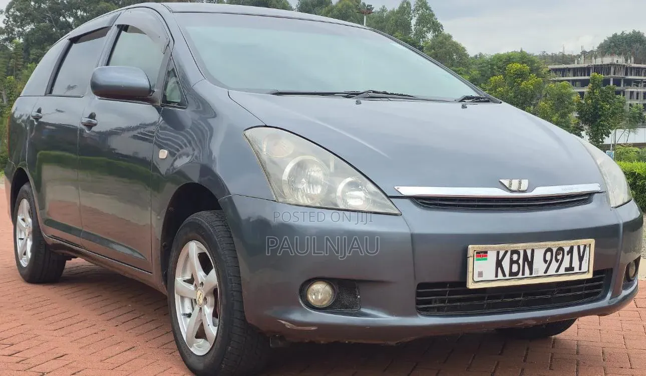Toyota Wish 2004