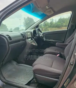 Toyota Wish 2004