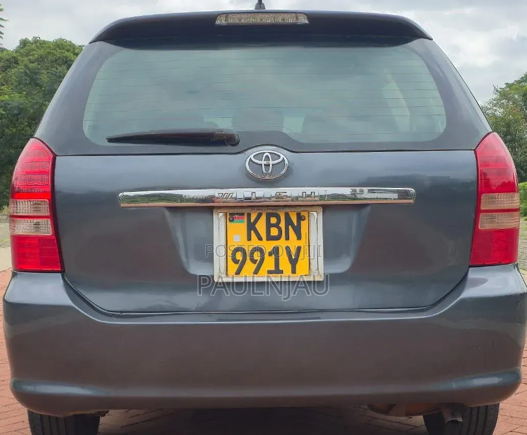 Toyota Wish 2004