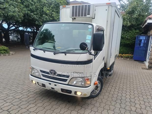 Toyota Dyna,2014model,3000cc Diesel Engine and Manual Transmission