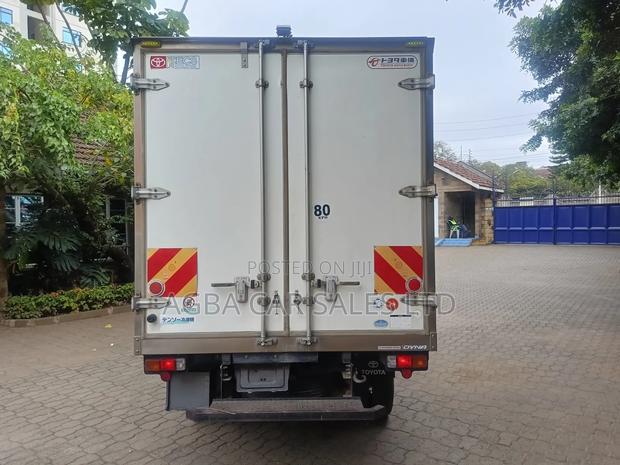 Toyota Dyna,2014model,3000cc Diesel Engine and Manual Transmission  - thumbnail 4