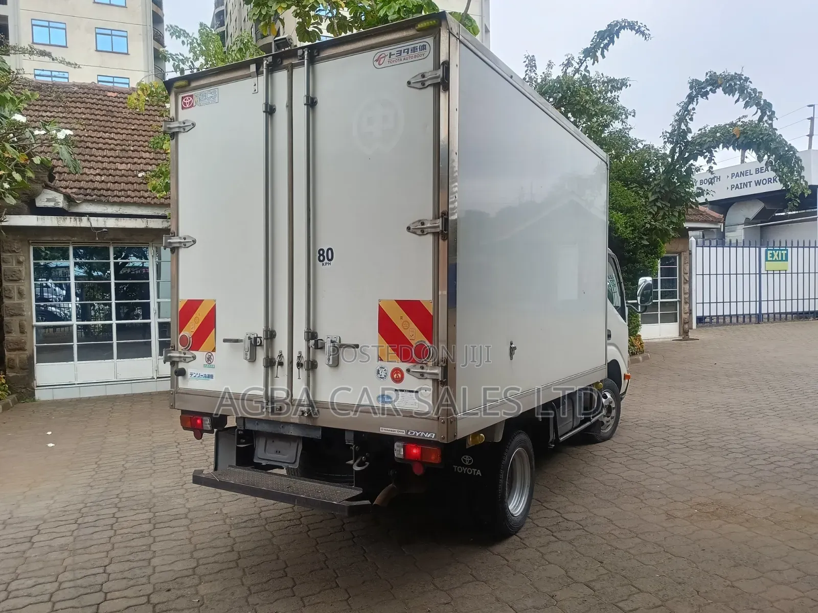 Toyota Dyna,2014model,3000cc Diesel Engine and Manual Transmission 