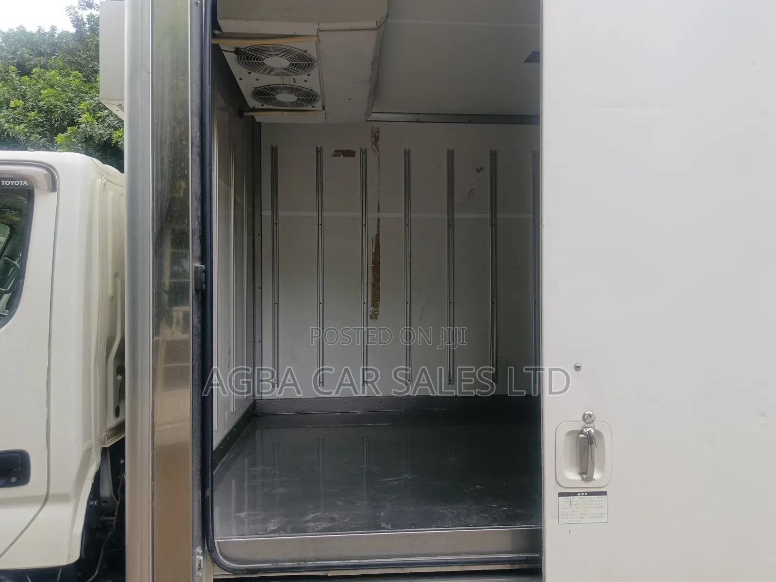Toyota Dyna,2014model,3000cc Diesel Engine and Manual Transmission 