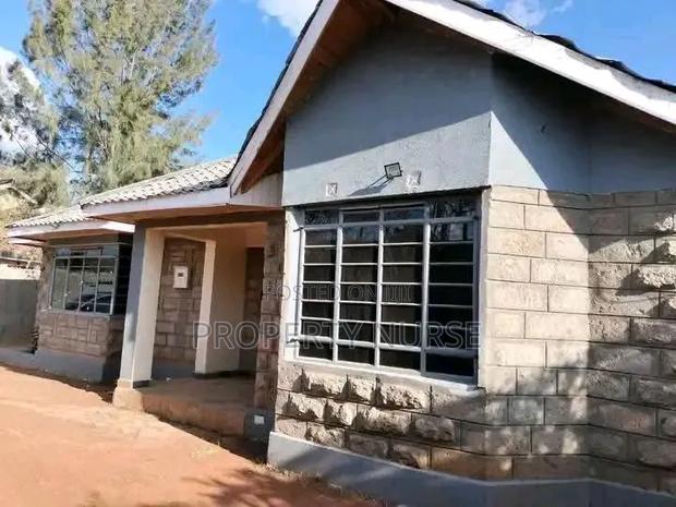 4bdrm Bungalow in DayStar Area for rent