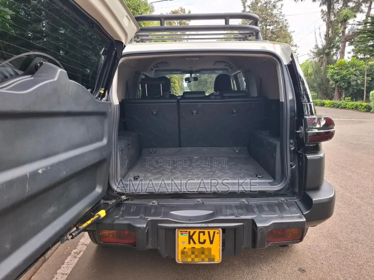 Toyota FJ Cruiser 2012 Black