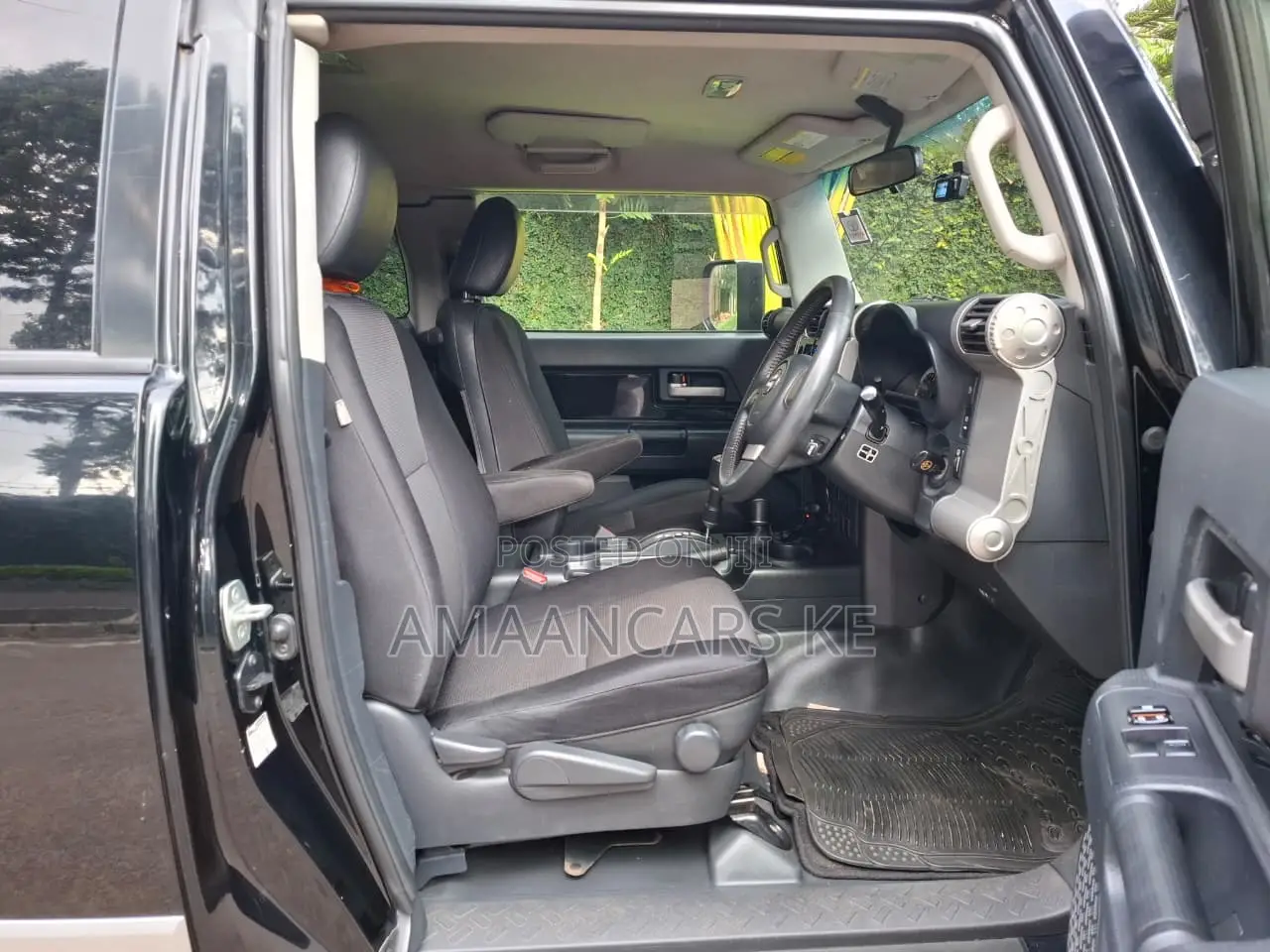 Toyota FJ Cruiser 2012 Black