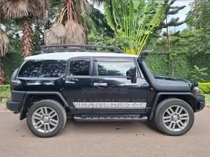 Toyota FJ Cruiser 2012 Black
