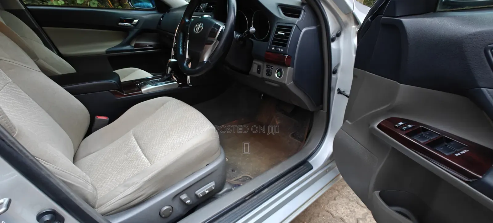 Toyota Mark X 2011 Silver