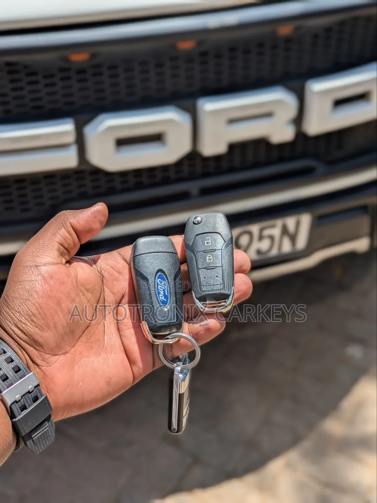 Ford Car Keys Programming and Cutting, Shell Replacement and Battery