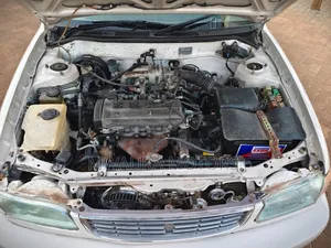 Toyota Corolla 1999 White
