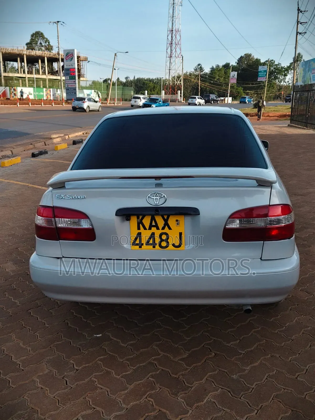 Toyota Corolla 1999 White