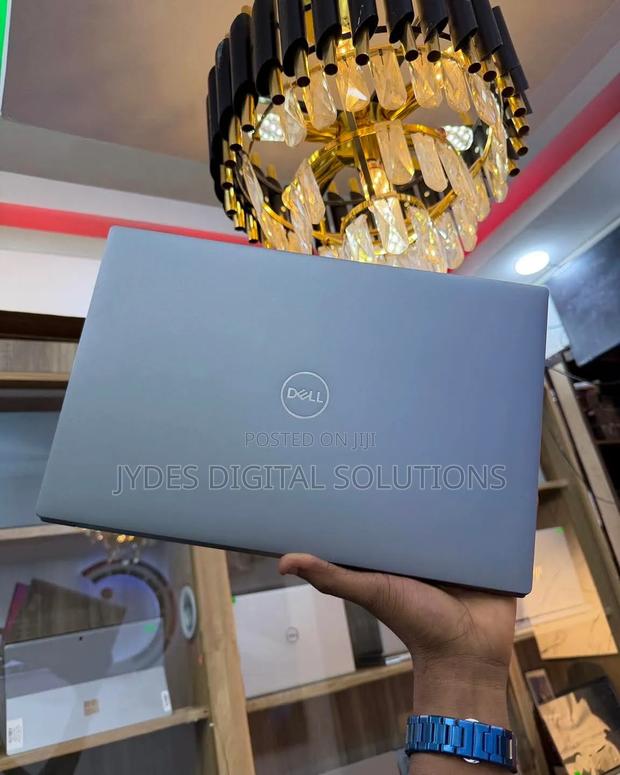 Laptop Dell Precision 5560 16GB Intel Core i7 SSD 512GB - thumbnail 3