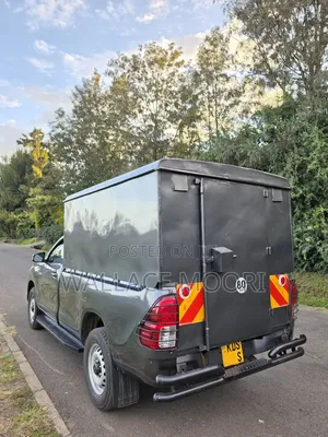 Toyota Hilux 2015 Gray