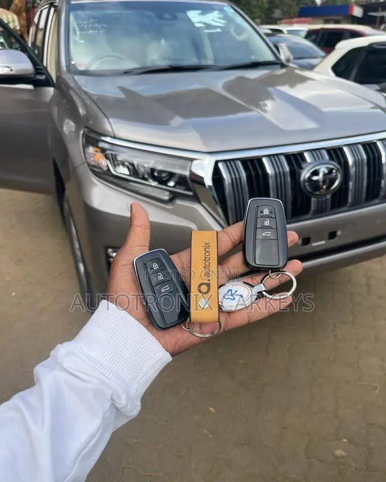 Toyota Landcruiser Car Keys Programming Replacement